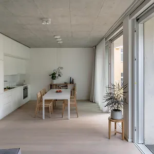  Apartment Carlotta