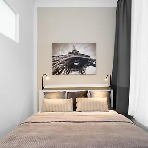  Apartment The Lohmeyerstr Vh Links, 2 Bedroom Up To 5 People